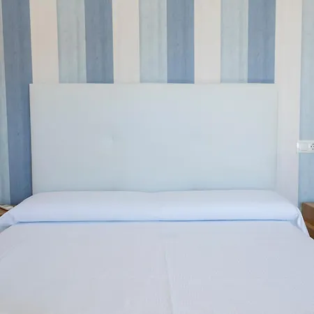 Pintos Julio Visconti 4 * San Jose (Almeria)